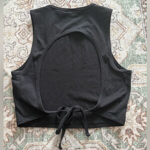“Scout” Backless Aritzia Tank Top